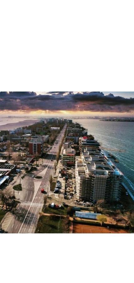 Deluxe Lake View Mamaia Dış mekan fotoğraf