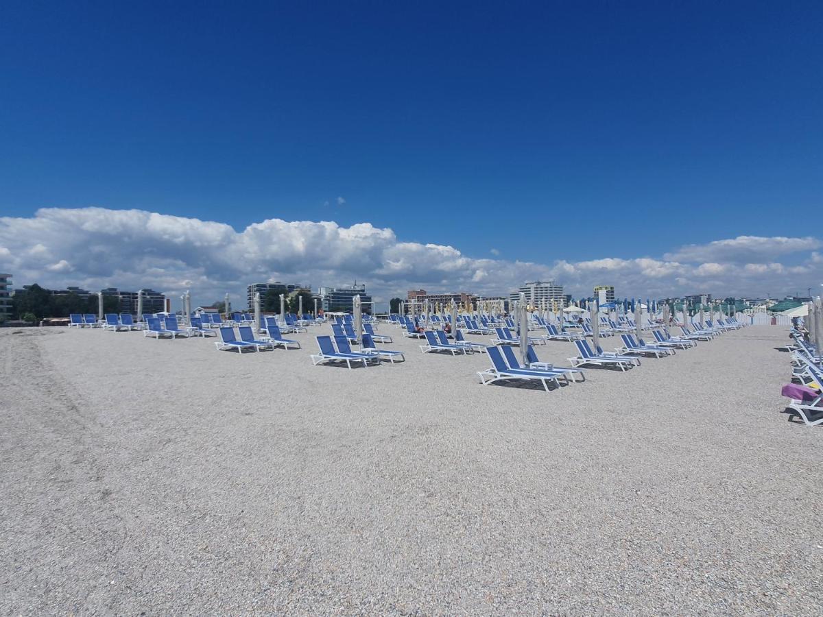 Deluxe Lake View Mamaia Dış mekan fotoğraf