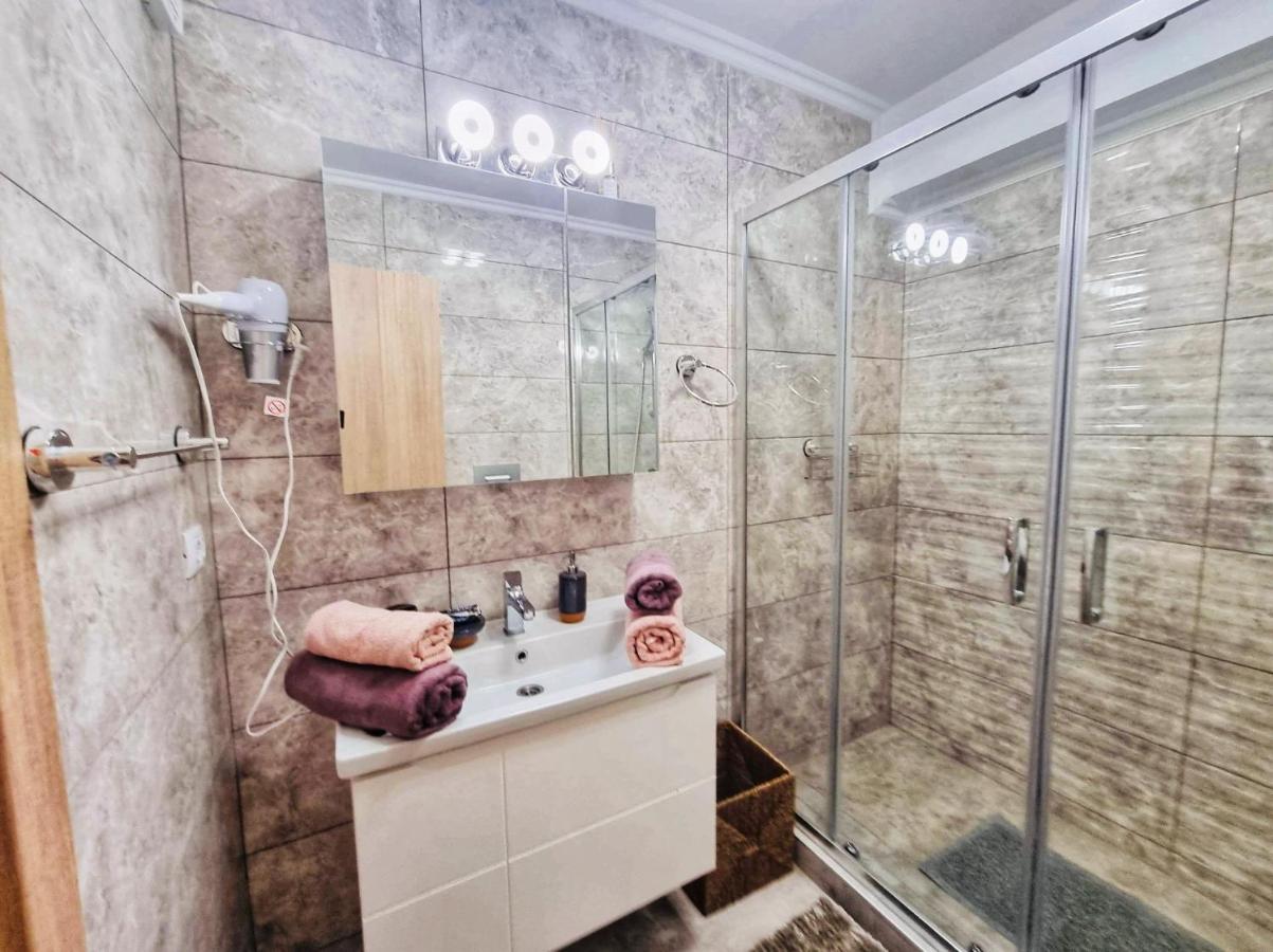 Deluxe Lake View Mamaia Dış mekan fotoğraf